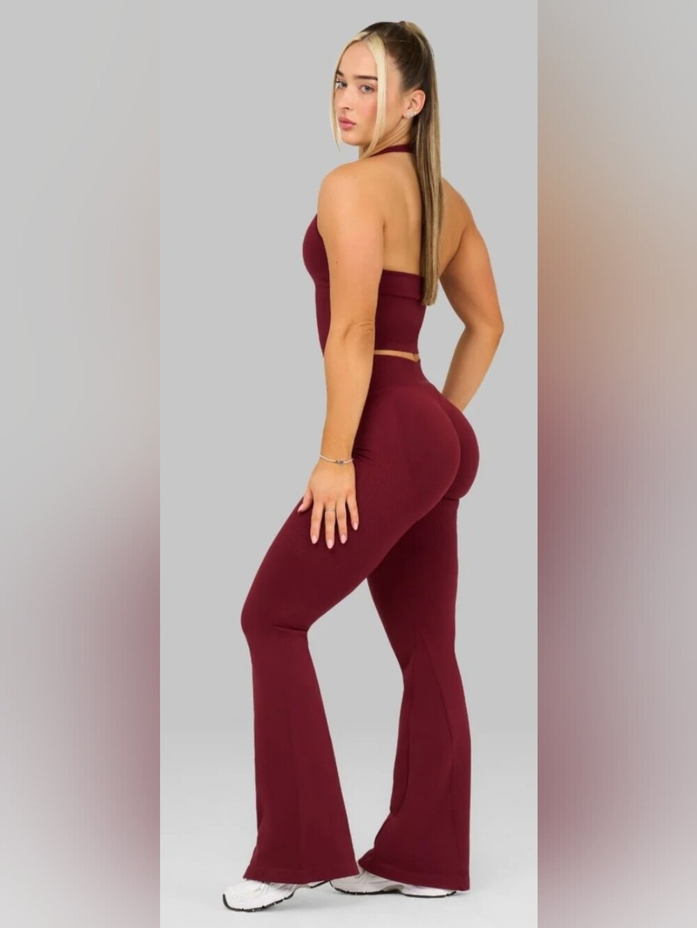 Thrivin Sculpting Mid V Waist Scrunch Flared Leggings